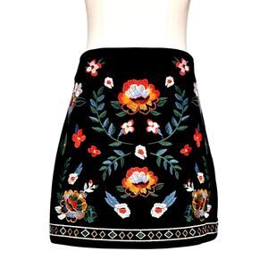 Flying Tomato Black Floral Embroidered Velvet Mini Skirt Small